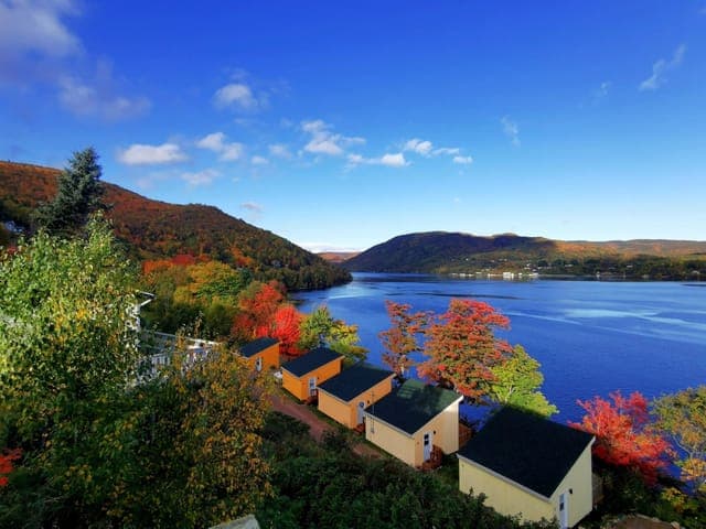 Knotty Pine Cottages