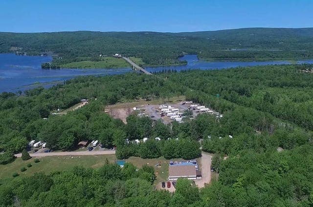 Adventures East Cottages & Campground