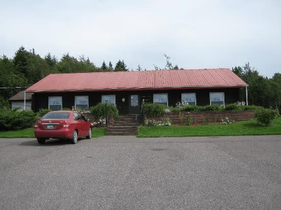Cedar House Restaurant & Bakery