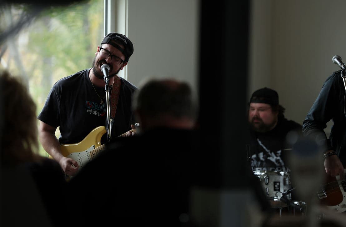 Live Music at Smokey