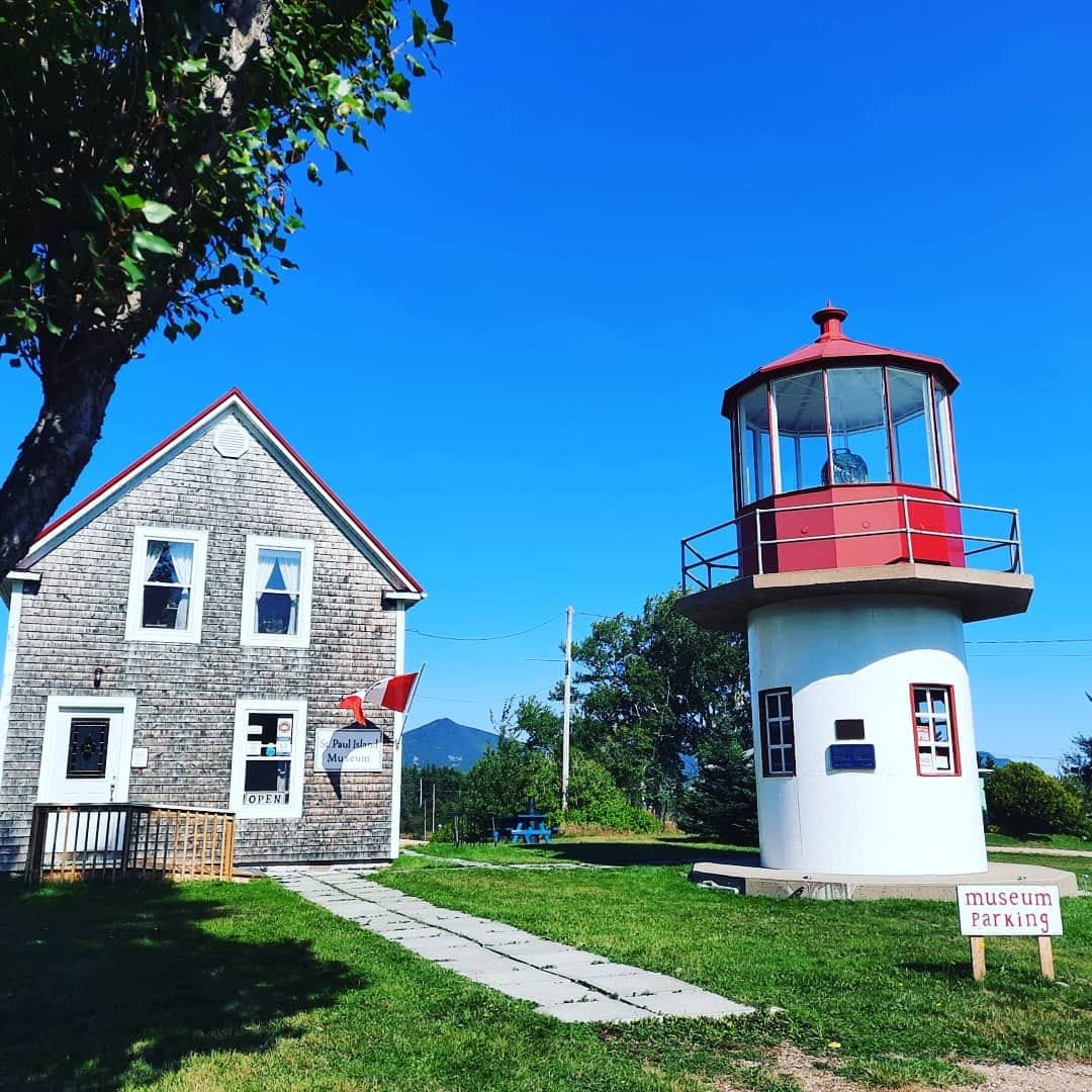 St. Paul Island Museum & Lighthouse — museum in Cape Breton