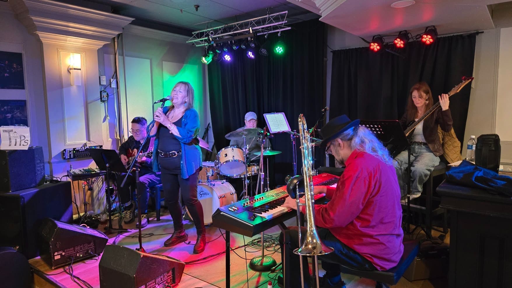 Friday Jazz at Daniel’s Taphouse