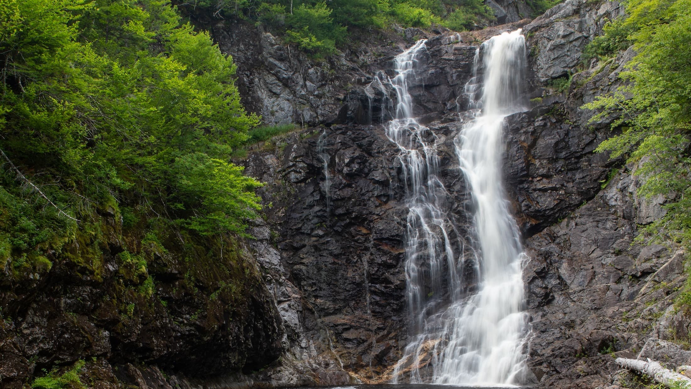 Live Life in Tents – Waterfall Season hike to North River Falls