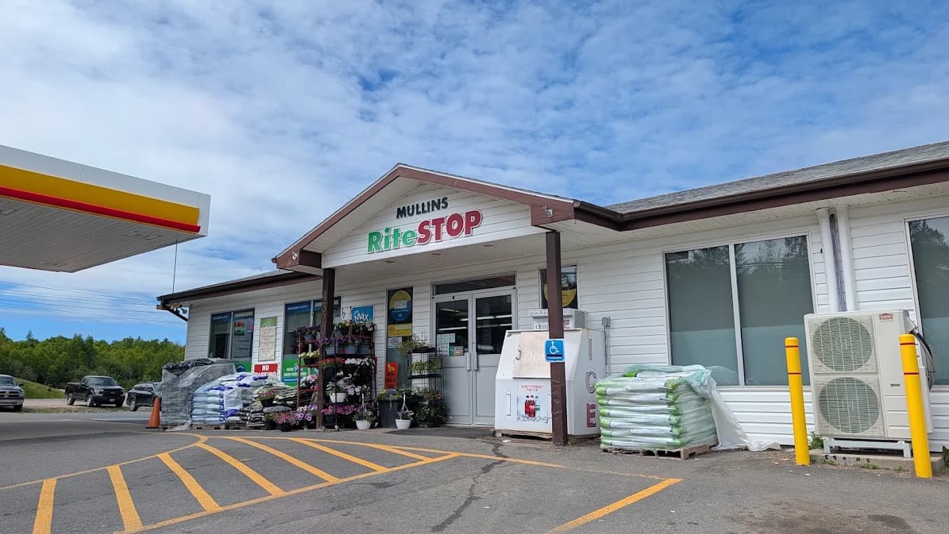 Mullins Rite Stop — restaurant in Louisbourg & Eastern Shore, Cape Breton